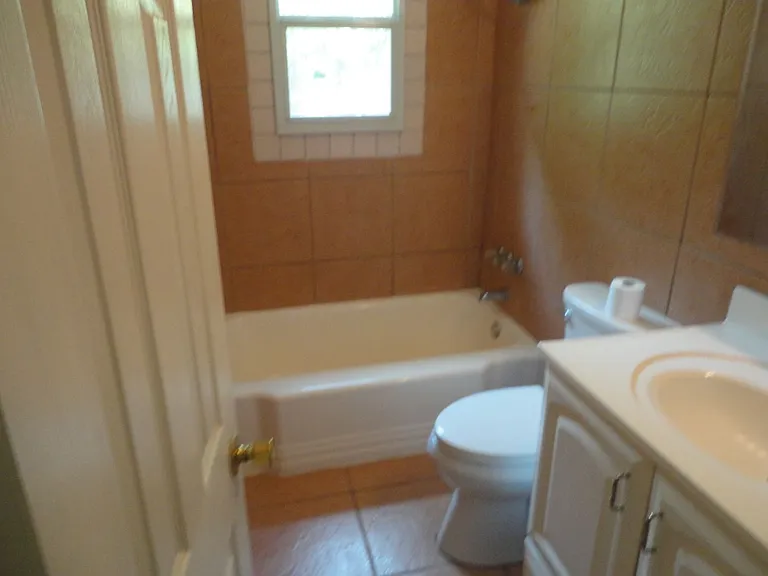 1334 NE 1st Ave — Photo 12