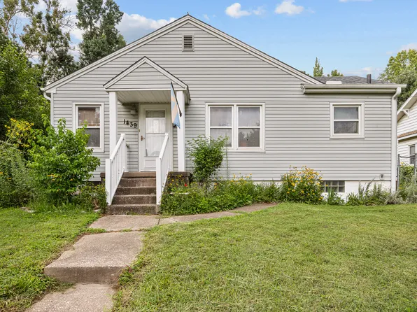 1439 45th Ave, Rock Island, IL 61201