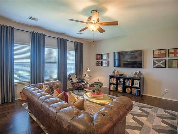 5th image of 5745 Parkview Hills Ln