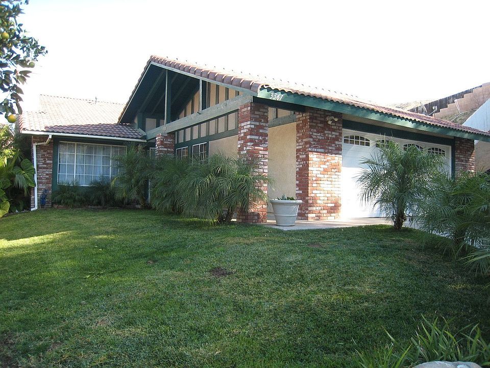 COMPLIMENTS OF PARK PLACE REAL ESTATE