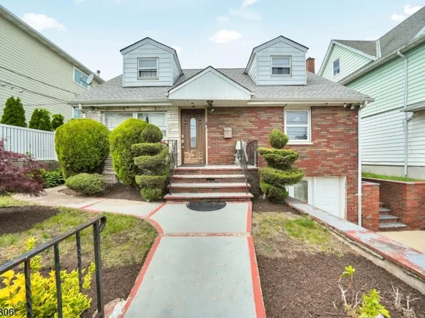 161 Plauderville Ave, Garfield City, NJ 07026