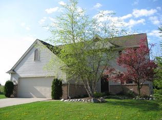 2529 Big Sky Ct, Ann Arbor, MI 48108