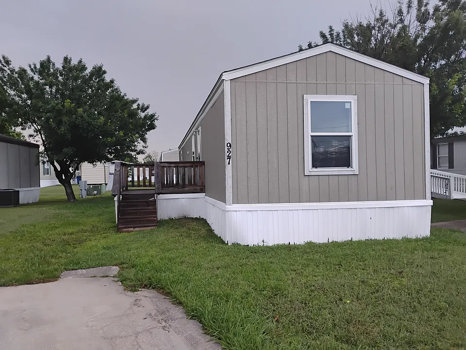 927 Collin Cir #28