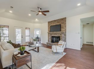 7908 Moss Rock Dr, Fort Worth, TX 76123