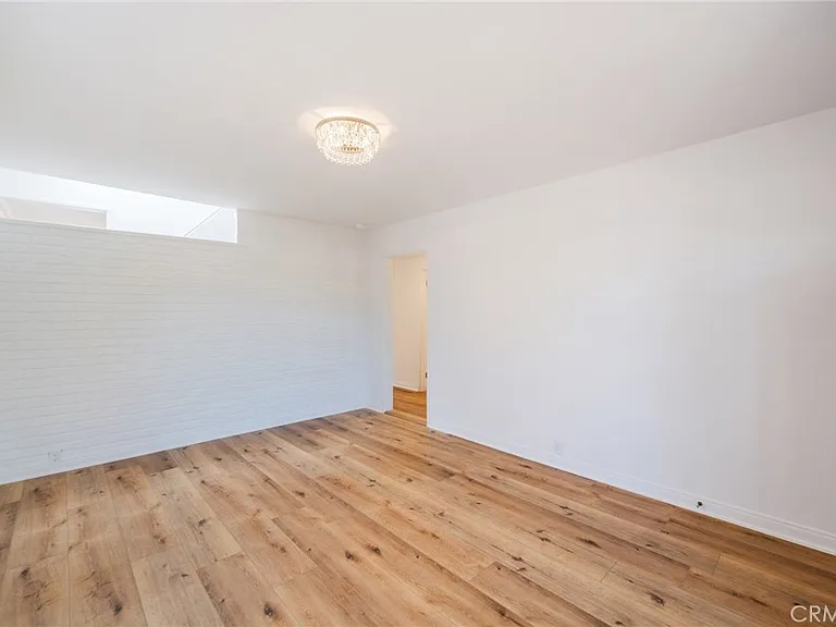 1305 Oak Ave — Photo 4