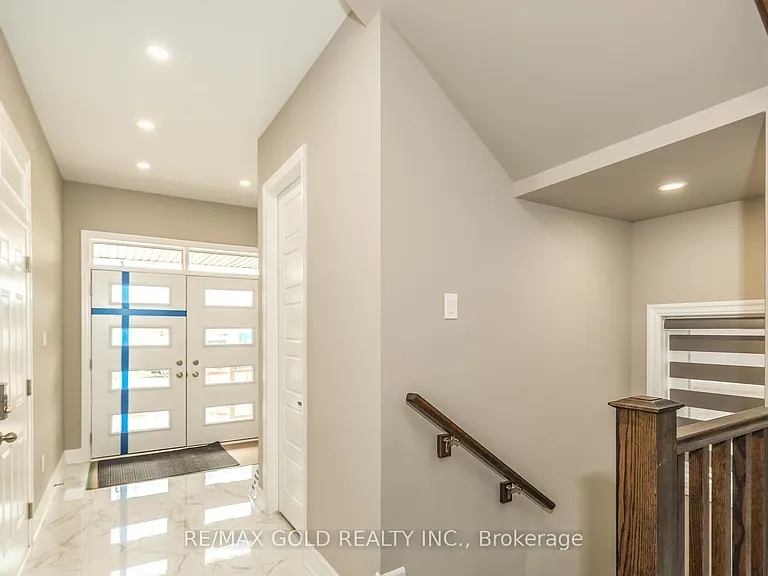 42 Milt Schmidt St — Photo 6
