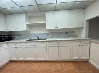 Samari Lake, Hialeah Gardens, FL 33016