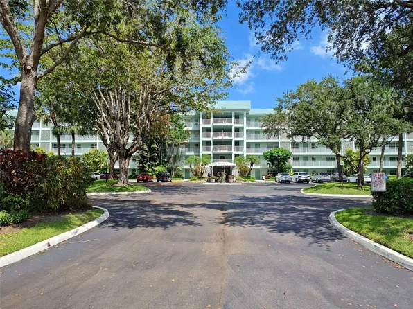 802 Cypress Grove Lane #205, Pompano Beach, FL 33069