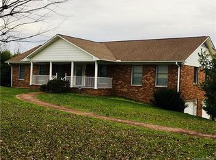 114 Ridgeview Rd, Alexander, NC 28701