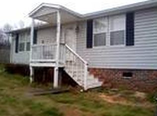 9319 Snow Ridge Ln, Charlotte, NC 28278