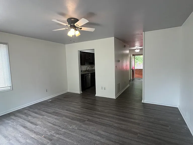 2429 Avenham Ave SW #7 — Photo 7