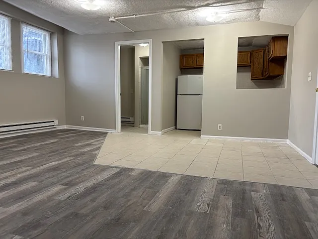 914 W Glen Flora Ave #G2 — Photo 3