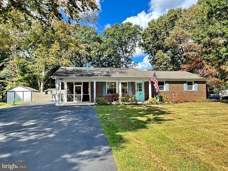 1st image of 25890 Hills Dr