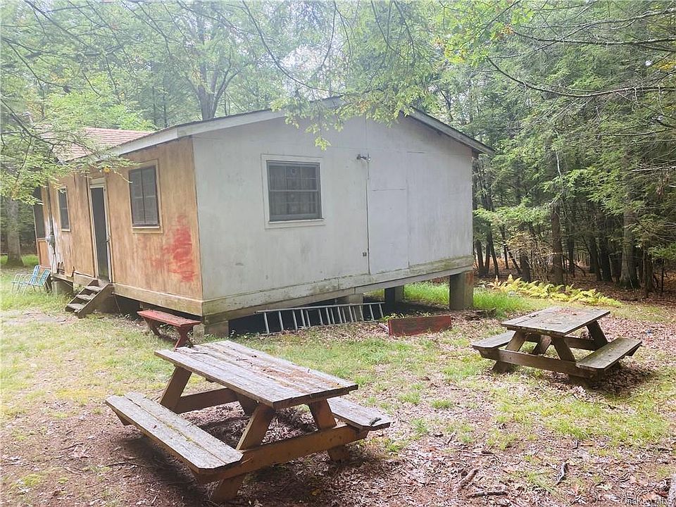 2nd image of 56 Belair Rd
