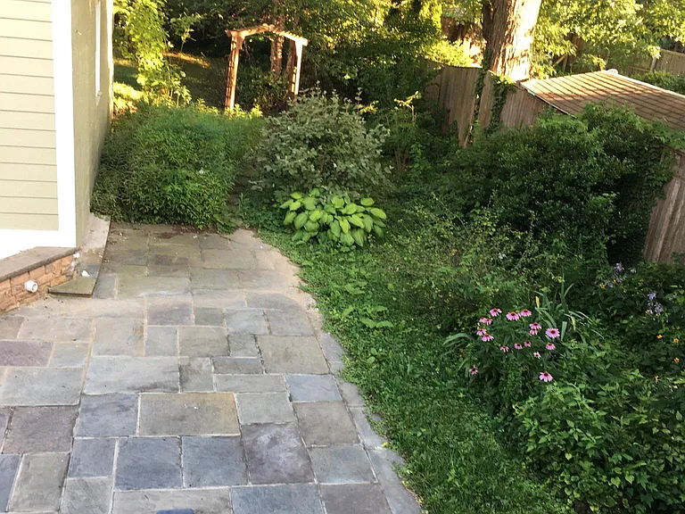 Perry St — Photo 18