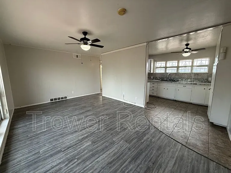 3728 Holley Ave — Photo 8
