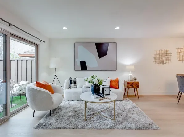 220 Red Oak Dr W APT L, Sunnyvale, CA 94086