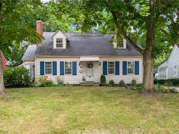 115 Harcourt Dr, Akron, OH 44313