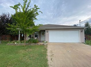 7896 Burns St, Seligman, MO 65745