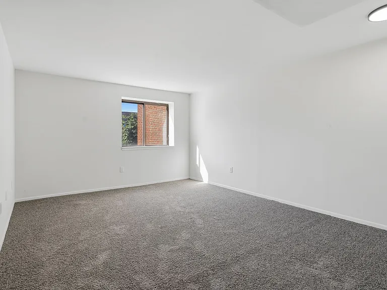 Wilson School Apartments — Photo 13