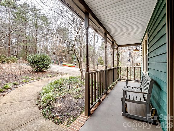 3rd image of 13401 Harbor Oaks Ln