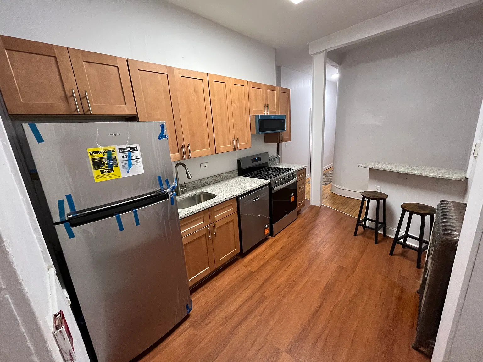4 bed, 1600 sqft, $900 — Photo 3