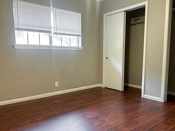 5th image of 2400 Brookridge Dr #31