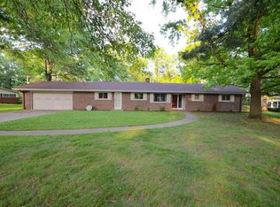 58 Carnation Dr, Belleville, IL 62221