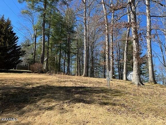 3rd image of 361 Skyline Dr
