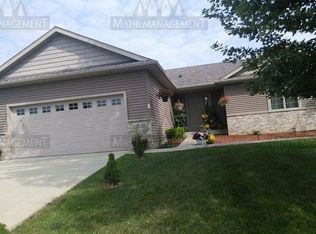 2136 Ashland Dr NW, Rochester, MN 55901