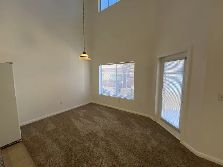 4915 E Russell Rd #142-8 — Photo 11