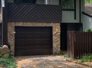 6085 Hilburn Rd, Pensacola, FL 32504