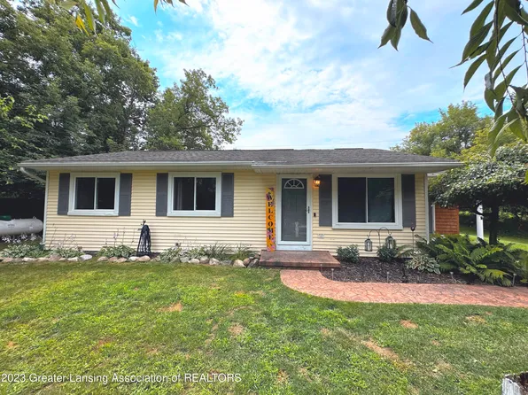 3631 Steinacker Rd, Howell, MI 48855