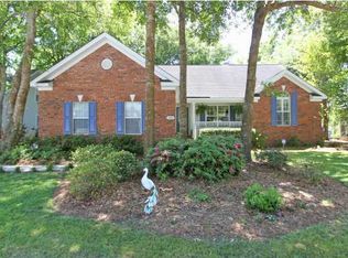 660 Majestic Oaks Dr, Charleston, SC 29412