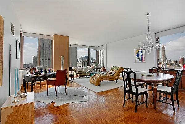 Sold by Corcoran | media 23