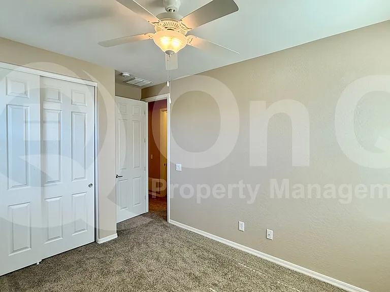 894 S Agnes Ln — Photo 15