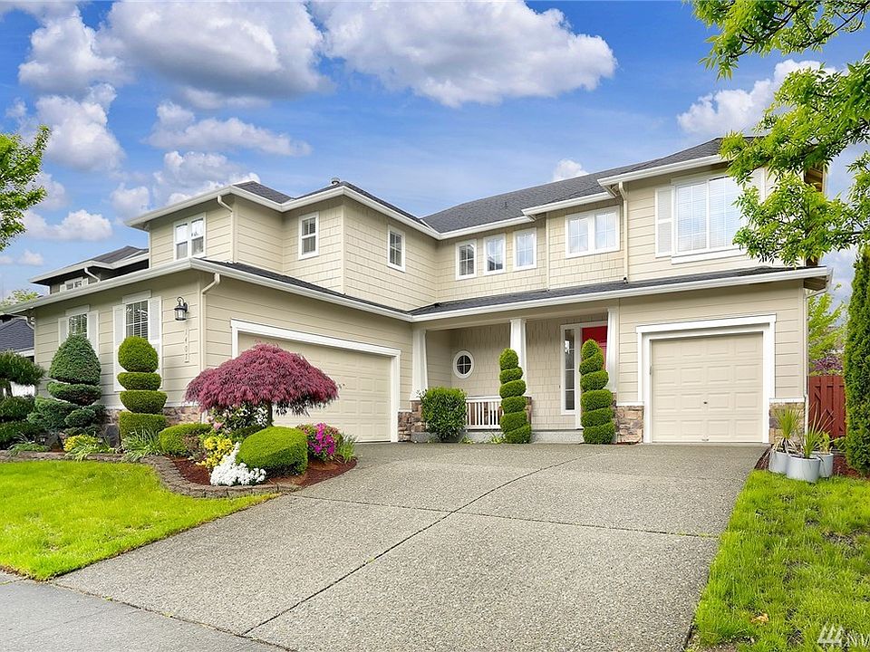 ~ Welcome home to the Renaissance Ridge ~