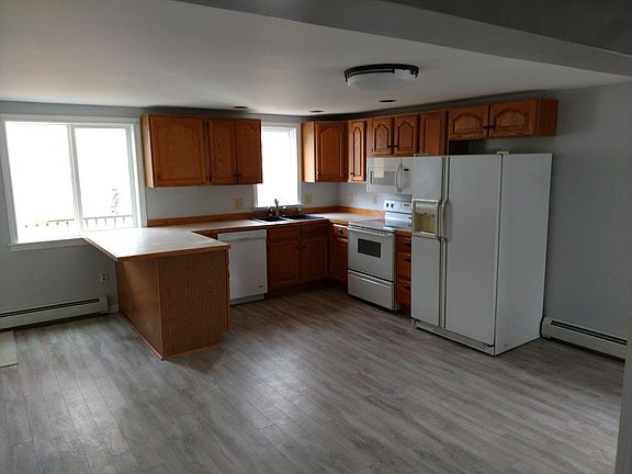 Spacious Kitchen