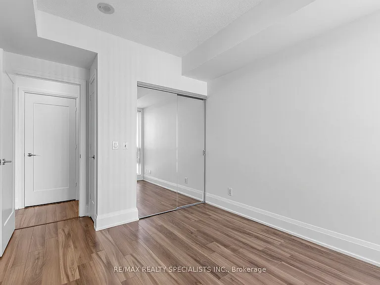 120 Harrison Garden Blvd #1234 — Photo 17