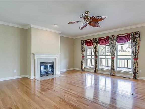 5th image of 7509 Woodstream Dr