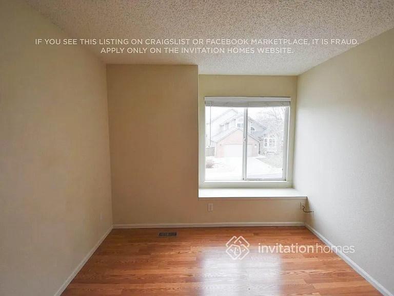 1572 Beacon Hill Dr — Photo 8