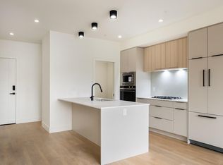 2341 Bear Mountain Pkwy #605, Langford, BC V9B0Z6