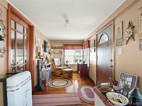 4th image of 400 Josephine Street