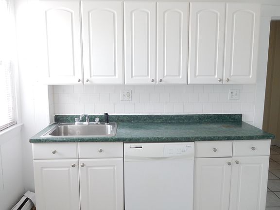 2nd image of 1 Ashford Ct #603