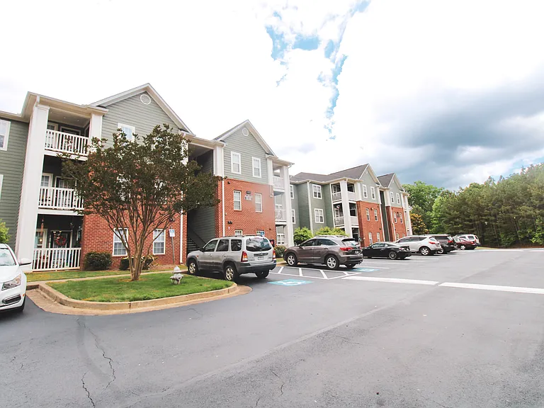 Mountainside Manor — Photo 16