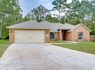 302 Squall Ct, Crosby, TX 77532