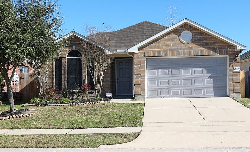 1st image of 21830 Finch Landing Ln