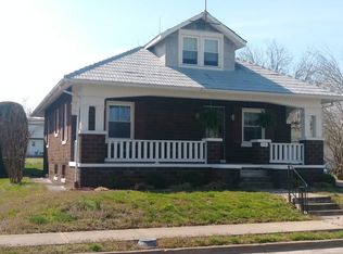 113 N Smith St, Smithton, IL 62285