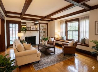 214 Commonwealth Ave Rm 1, Chestnut Hill, MA 02467