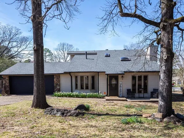 50 Prince Dr, Maumelle, AR 72113